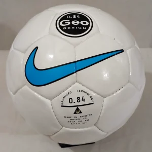 Nike NK Geo 350 | 0.84 Geo Design l VTG 2000's Football